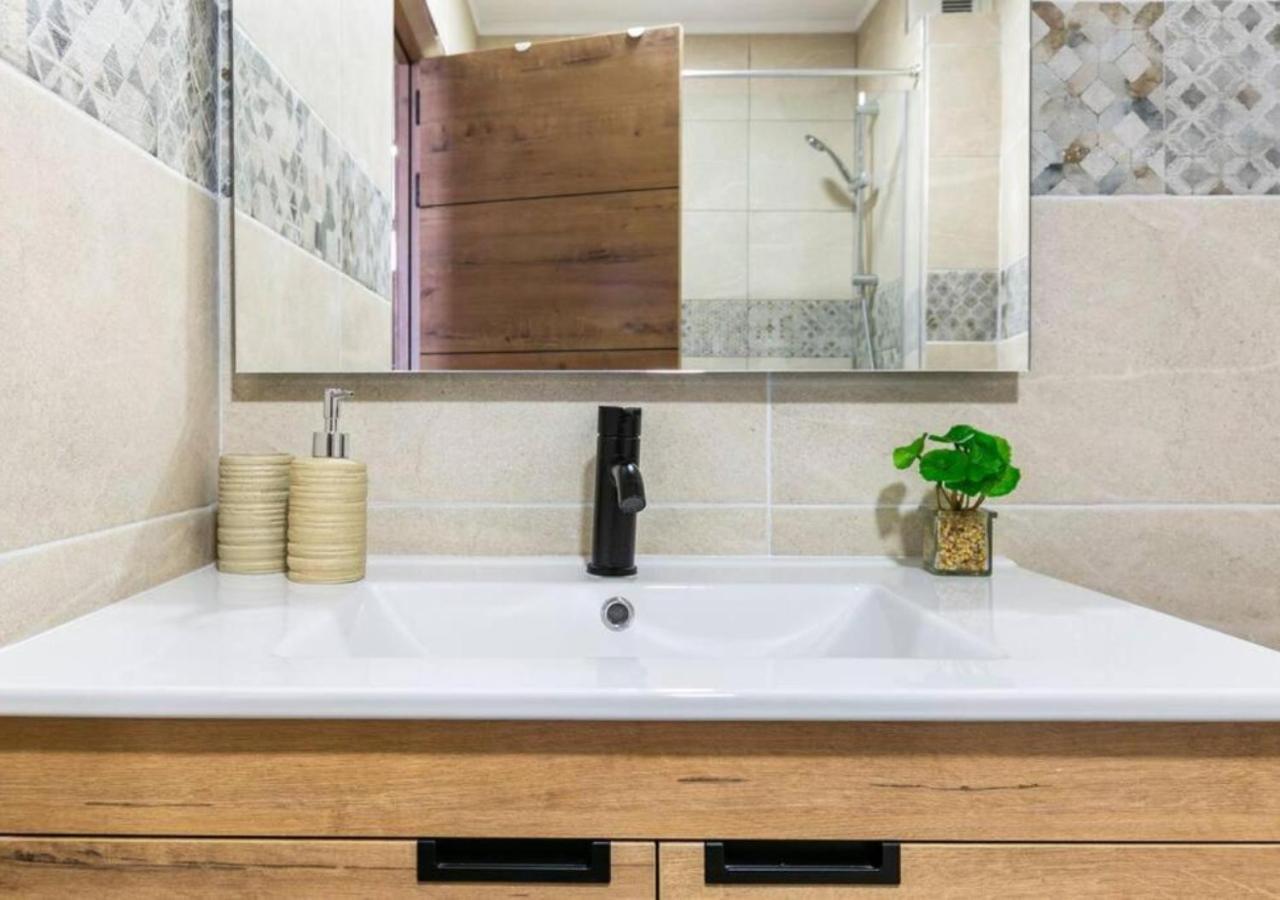 Cosy Apartment In Los Cristianos 5Min To The Ocean Luaran gambar