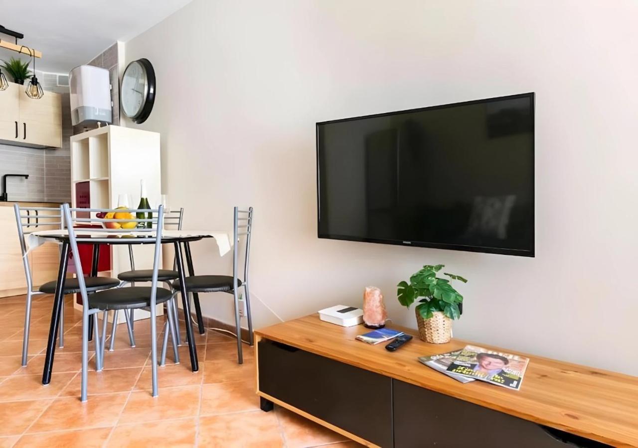 Cosy Apartment In Los Cristianos 5Min To The Ocean Luaran gambar